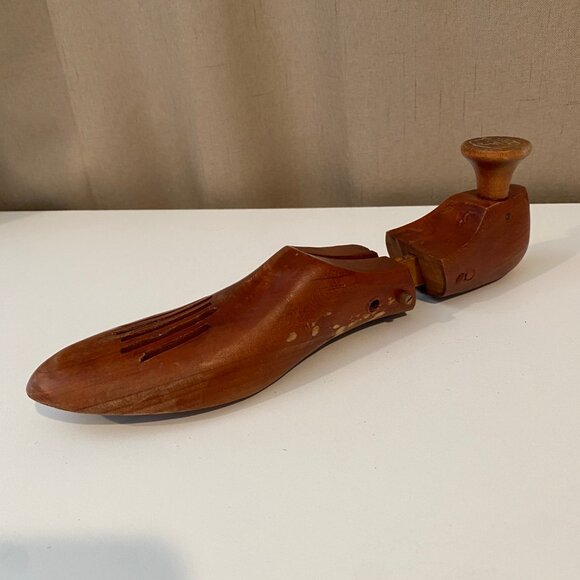 Vintage Florsheim Wooden Shoe Stretcher – Adjustable to 10.5" – Ball Width 3.5"‎ - Picture 5 of 7